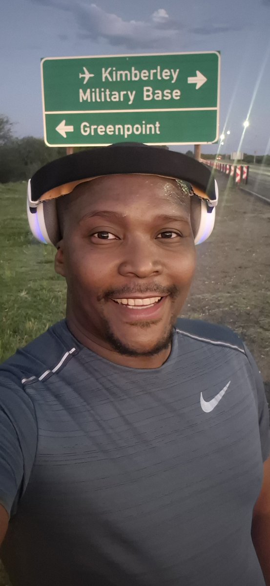 edward_jnr's tweet photo. The only bad run is the one that didnโt happen.
#Endurance #MentalHealthMonth
#OwnRaceOwnPace #MentalHealthMatters
#RunningWithSoleAC
#IPaintedMyRun
#NikeRunClub
#FetchYourBody2026
#StayingHealthlyIn2026
#MeAgainstMe
#TrustTheProcess
#NeverGiveUp #Watermelongang๐๐ https://t.co/RSc0Ebg9OJ