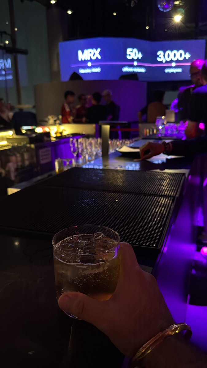 gagan_777's tweet photo. Sky Bar side event @CantonNetwork Loved the enthu #Token2049 energy https://t.co/mSBoS6byO7