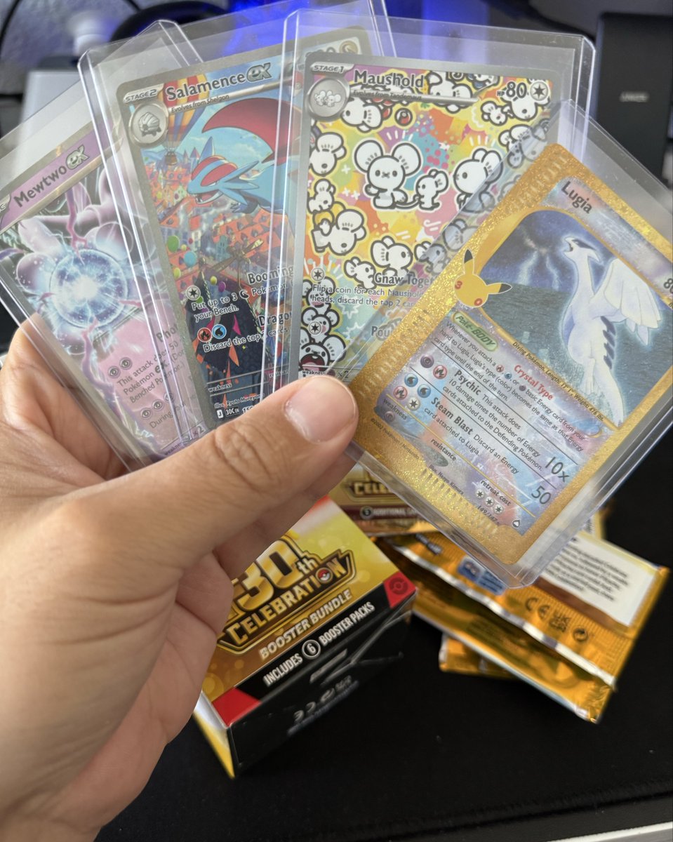 MB_Works's tweet photo. No way! Look at today’s pulls! And it’s my birthday!! 🎉 I got the Lugiaaaaaaa #Pokemon #30thCelebration @PokemonTCG https://t.co/qnasNQw1g4