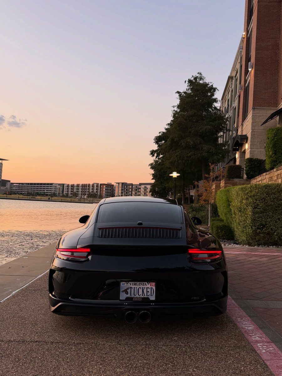 ZyroCar's tweet photo. Porsche 911 (991.2) Carrera https://t.co/2Kq8ZIYs4a
