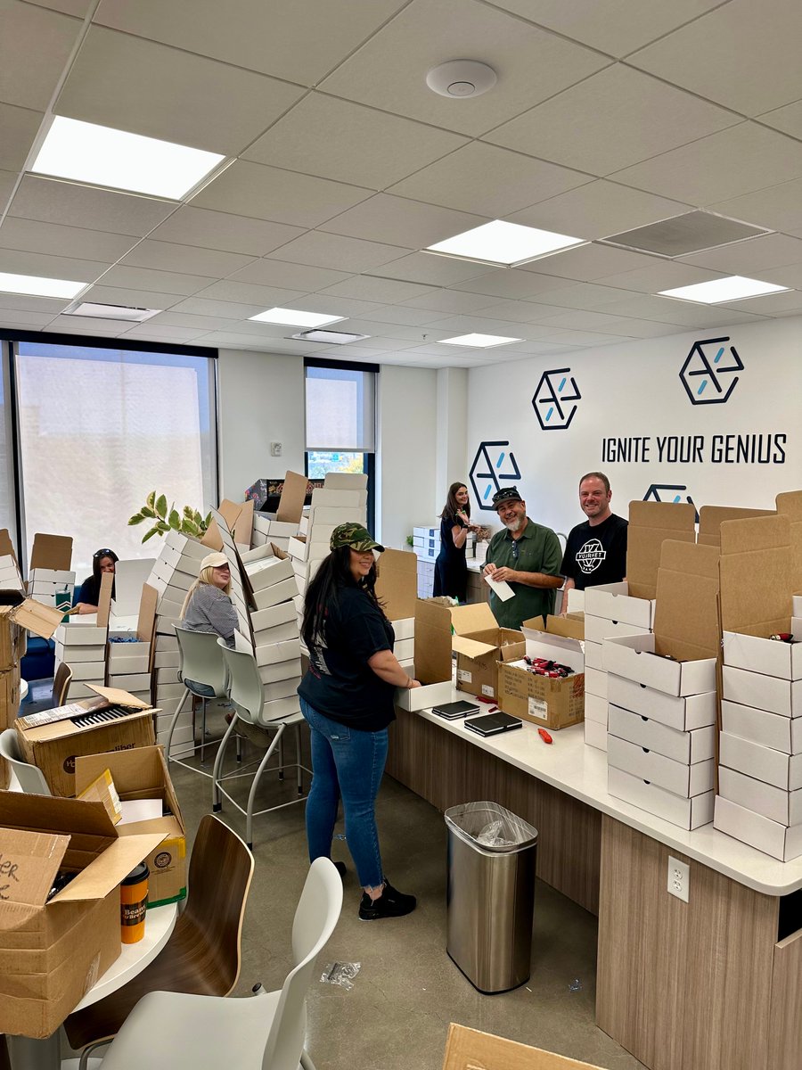 Swipeclock's tweet photo. They're on the move! Attendee kits for Summit '26 are officially out the door and headed your way. Keep an eye on your mailbox and be sure to share your goodies using #SwipeclockSummit26 for a chance to win one of our giveaways!

https://t.co/zHS6ZjYN60 https://t.co/p4B6Jrpd27