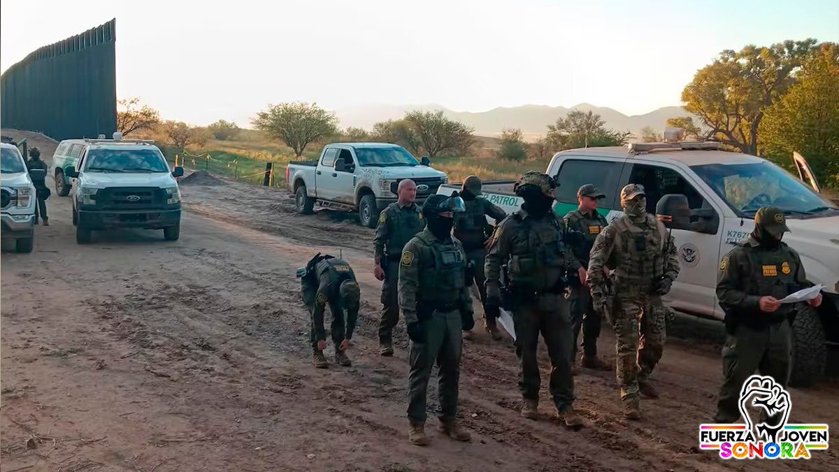 FuerzaJvnSonora's tweet photo. Al menos 12 activistas fueron detenidos durante un operativo de #BORTAC en Lochiel, Arizona, donde denunciaron agresiones mientras intentaban proteger el álamo “#LaAbuela”, de unos 200 años. Según Sonoran Desert, varios manifestantes resultaron lesionados. (Fuente: El Imparcial) https://t.co/4qDxc6qLLI