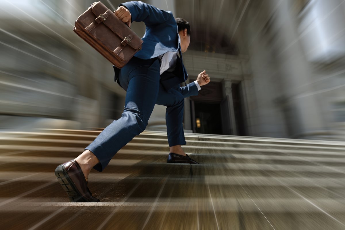 InsuranceInsCA's tweet photo. CIP fall semester accelerated learning formats are now available. They allow you complete full CIP course(s) in just a few weeks. Here's where to find your course, review the session info to determine which courses are Fast Track, and get registered: https://t.co/u7Hsba7Qlb https://t.co/a8n5uosHn5