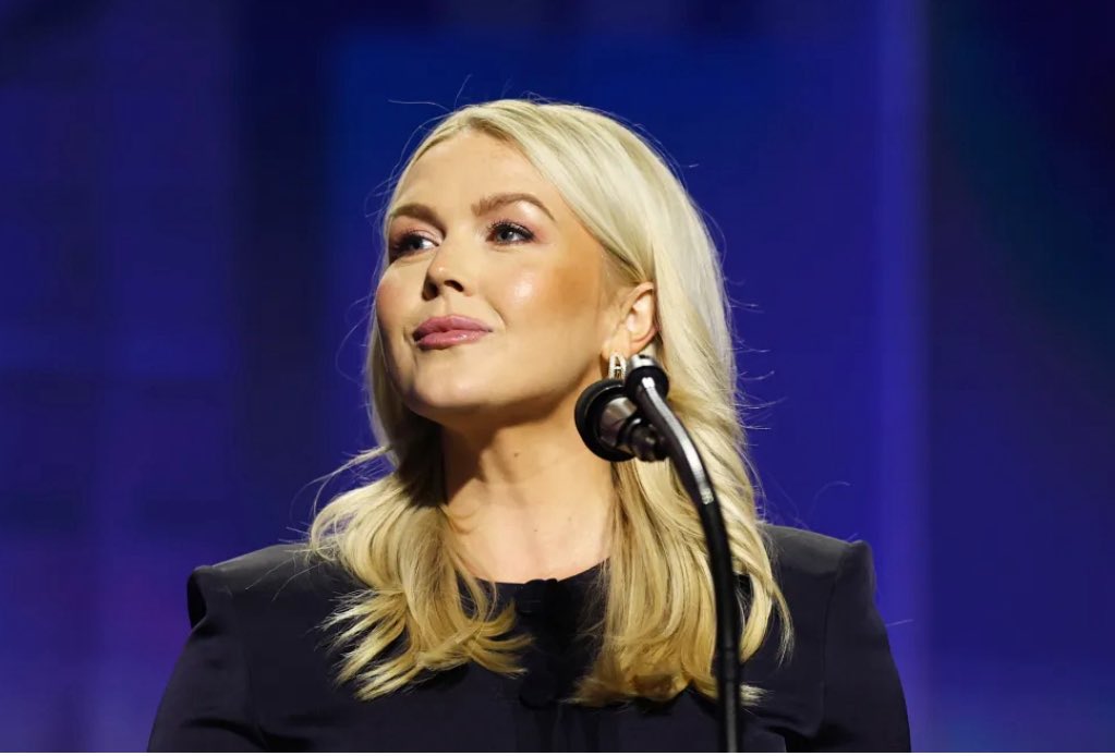 KathleenWinche3's tweet photo. I don’t understand why she would leave us as our press secretary and go to work for faux news!?! https://t.co/31tY8VChE5