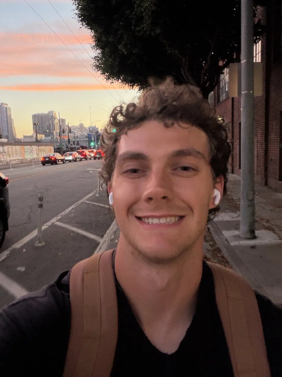 colepseifert's tweet photo. First time attending SF's Tech Week!

Met some really great people, and realizing how lucky I am to live in a place like this. So many people flying in from all over the world! 

If you're also at Tech Week, let's connect! https://t.co/hj4qbFvu3s