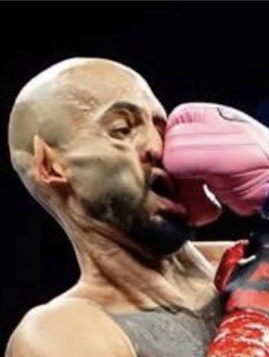 C_S_Skeptic's tweet photo. Andrew Tate couldn't beat a reality TV actor wearing Hello-Kitty-pink boxing gloves.

Spare us the delusions of grandeur. https://t.co/PvO2N8xo23