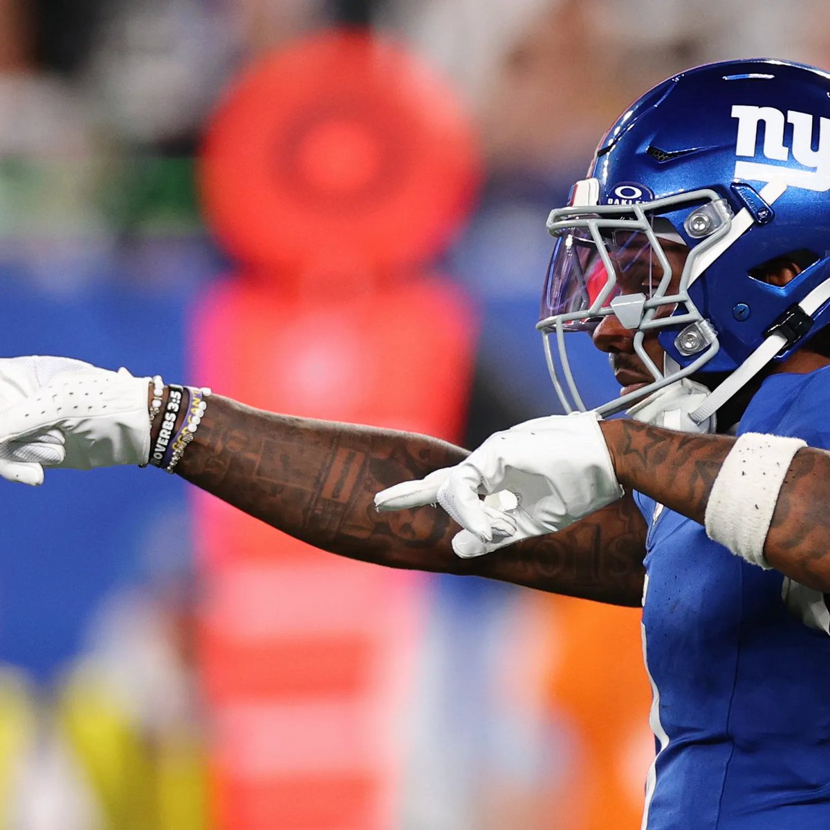 ParlayScience's tweet photo. 4 names I’m targeting for Week 5 🎯

🏴‍☠️ Bucky Irving
⚒️ DK Metcalf
🔩 Jaylen Warren
🗽 Malik Nabers

Save this one.

Let me show you why ⬇️🧵 https://t.co/27ICg1NC22
