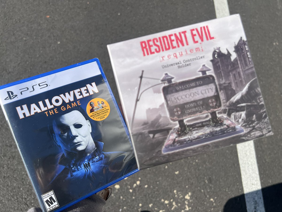 KnightoftheLP's tweet photo. What a glorious start to spooky season https://t.co/cGjRpc0k7k