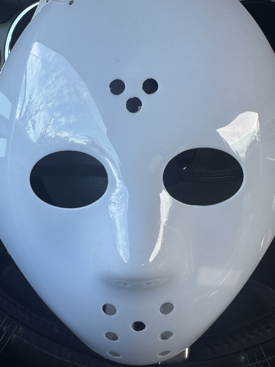 Goings_Entmt_Co's tweet photo. 🎭🏒 Picked up some hockey masks for the kidnapping scene from this past Saturday, October 3rd shoot! 🎬🔥

🎥 Getting the props together and bringing the scenes of Car Show Rivalry to life! 👀🚗

#CarShowRivalry #BehindTheScenes #BTS #FilmProduction #Filmmaking #HockeyMasks https://t.co/Q3syvl8pNA