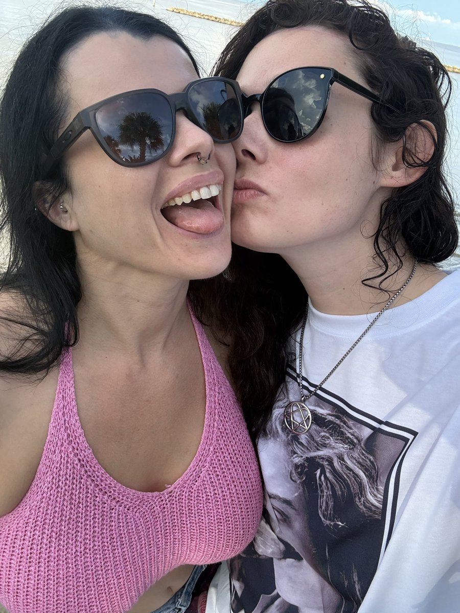 Nancifer_'s tweet photo. Happy birthday to my lover boi!!! Can’t wait to eat cake 👀 wif youu. I love you all of it! @nadiawhitexxx 😘😘😘 https://t.co/QHGDZE2Wli