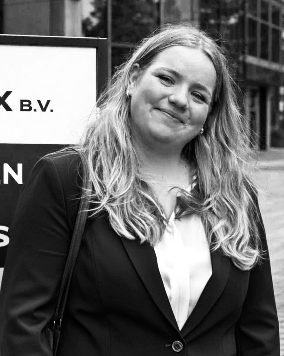 NotrixBV's tweet photo. Vandaag maken we bekend dat Jolanda stopt bij Notrix B.V. Gedurende haar tijd binnen het bedrijf heeft zij een belangrijke rol gespeeld in meerdere trajecten en heeft zij zich ingezet voor de groei en kwaliteit van onze dienstverlening. 💙 #bedanktjolanda #newstart https://t.co/eVtqXNQvdV
