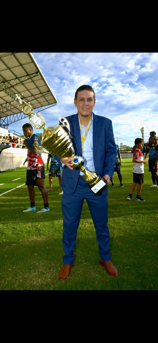 ivanovick69's tweet photo. Campeón interligas #lagoagrio #sucumbios #ecuador #fútbol #ligapro - https://t.co/ulb7GgY7IP