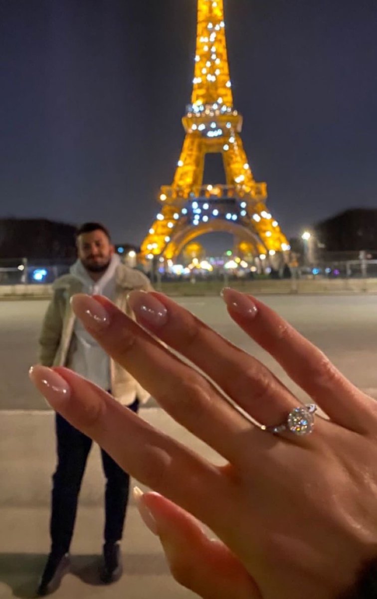 busraninboylesi's tweet photo. manifesting 2027 ✨💍 https://t.co/qv0Q3Pb6yk