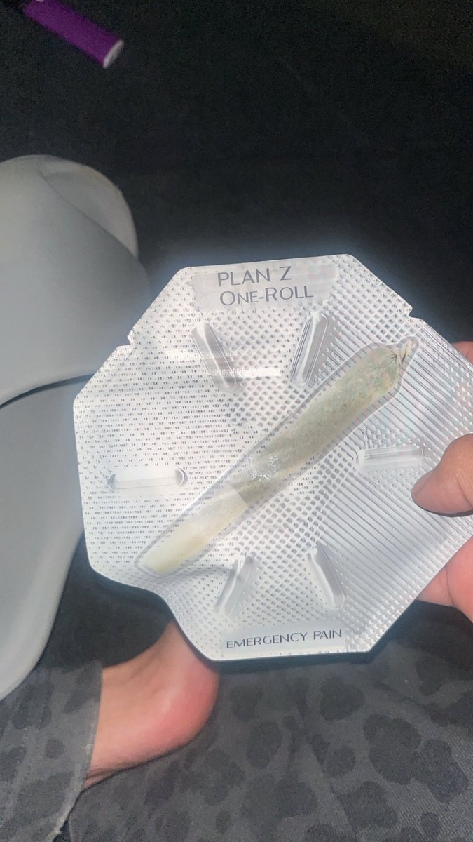 propblooddd's tweet photo. plug pulled up and gave me plan Z😭 https://t.co/ndynonIfSW