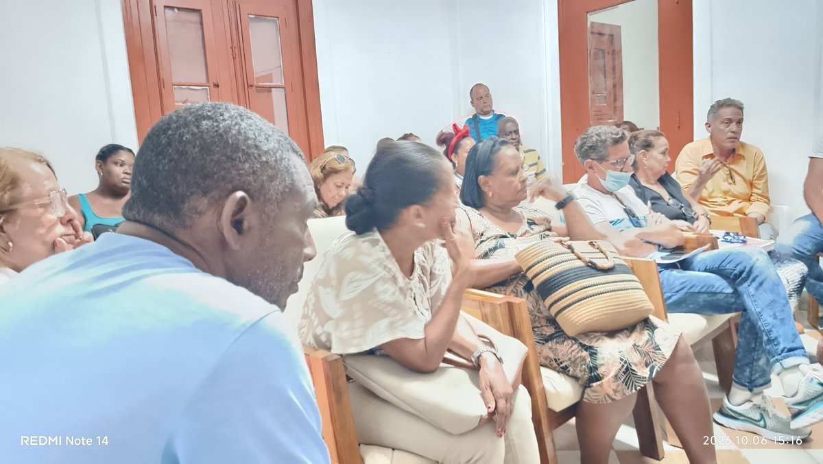 DraGelcys's tweet photo. Continuamos en la reunión técnica del municipio Plaza, ahora con la presencia del Intendente #LaHabanaEsSalud https://t.co/DPd5pbl7Ua