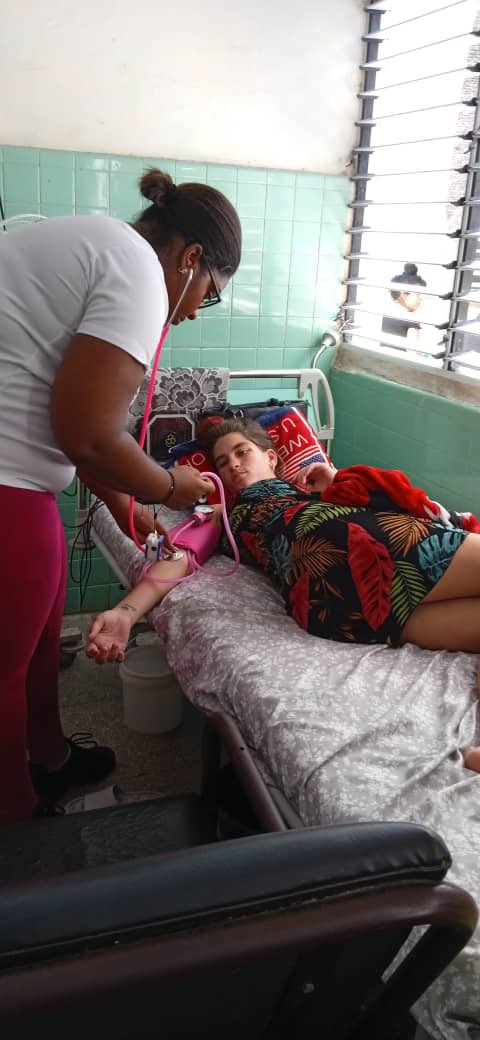 DFP_FCM_Mayabeq's tweet photo. 🥺 Continúan los estudiantes de la @FeuCuba y @UJCdeCuba de Ciencias Médicas de #Mayabeque 👨🏻‍⚕️acción de prevención de salud en el PAMI, programa priorizado por el @MINSAPCuba para el pueblo cubano 🇨🇺 https://t.co/PEKbAmMOfe