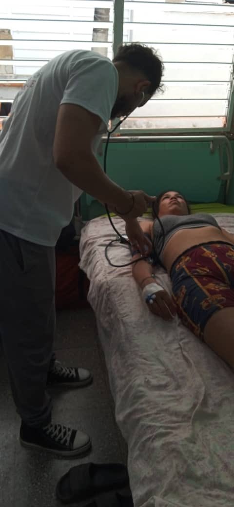 DFP_FCM_Mayabeq's tweet photo. 🥺 Continúan los estudiantes de la @FeuCuba y @UJCdeCuba de Ciencias Médicas de #Mayabeque 👨🏻‍⚕️acción de prevención de salud en el PAMI, programa priorizado por el @MINSAPCuba para el pueblo cubano 🇨🇺 https://t.co/PEKbAmMOfe