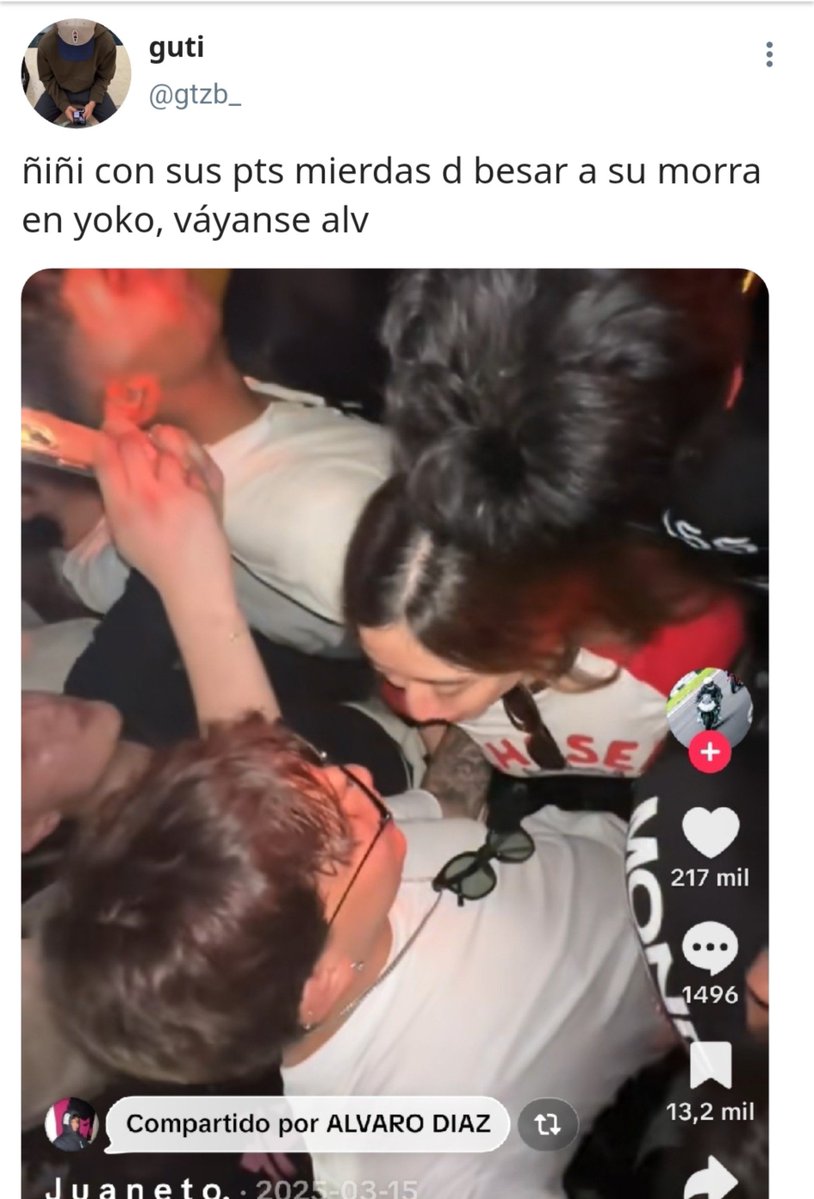 akifisura's tweet photo. au #brimiga     >|<      omakase

donde 🍓 apuesta a que besara a la persona junto a el en el concierto de alvaro diaz o si no se rapa

nadie se esperaba que la persona a su lado fuera un chico https://t.co/h74DURhtY5