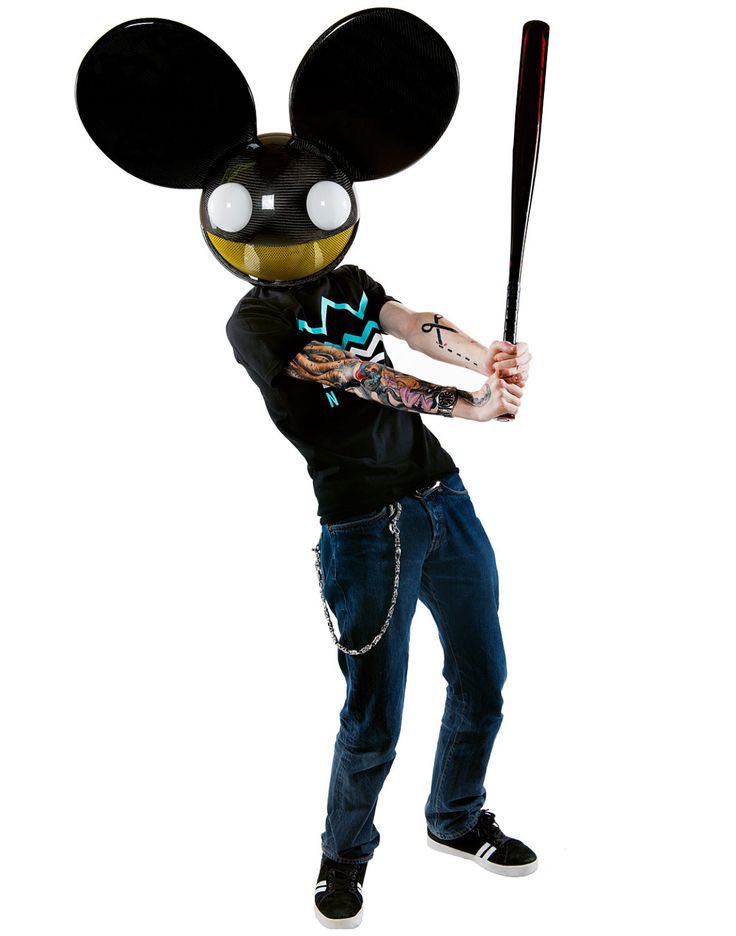 DailyMau5's tweet photo. Daily Mau5 day 9!

#DailyDeadmau5

He’s gonna hit you! https://t.co/EQ4t6sPyOQ