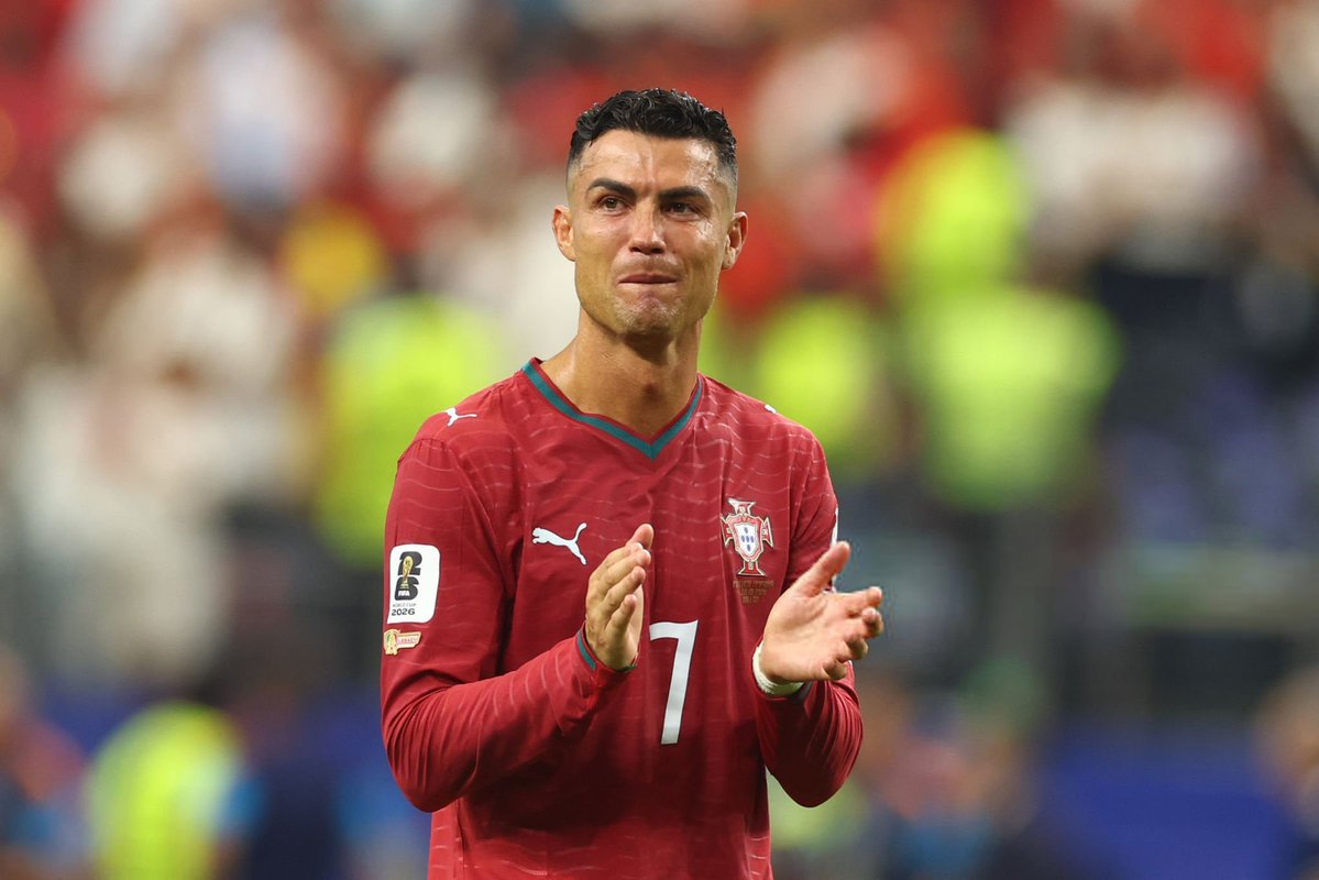 Nabil_djellit's tweet photo. Je suis complètement convaincu par la version de Cristiano Ronaldo. Il n’a jamais eu besoin de lisser son discours ou de se fabriquer un personnage. Ce qu’il est, il l’assume pleinement. Et c’est aussi pour ça que je crois en sa parole dans cette histoire. #Portugal https://t.co/KkZ54TiHd4