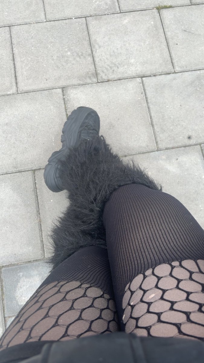 bratwoozi's tweet photo. my thights do make you relapse🌀🌀🌀

findomNL findom paypig geldvarken tikkieslaaf https://t.co/RR9oQZCQbv