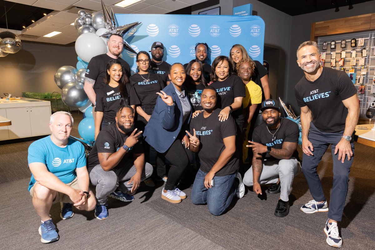 ATTimpact's tweet photo. 🎉 It’s #NationalCustomerServiceWeek and @ATT is proud to celebrate all of our teammates who go above and beyond to support our customers every day. Thank you for all you do to keep people connected everyday. 💙 https://t.co/xBR9w1ML0U