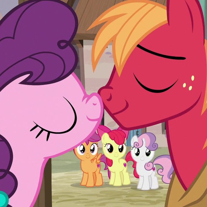 madeofcandyy's tweet photo. Pony kisses are so cute awww https://t.co/hOdEb9ZR0Z