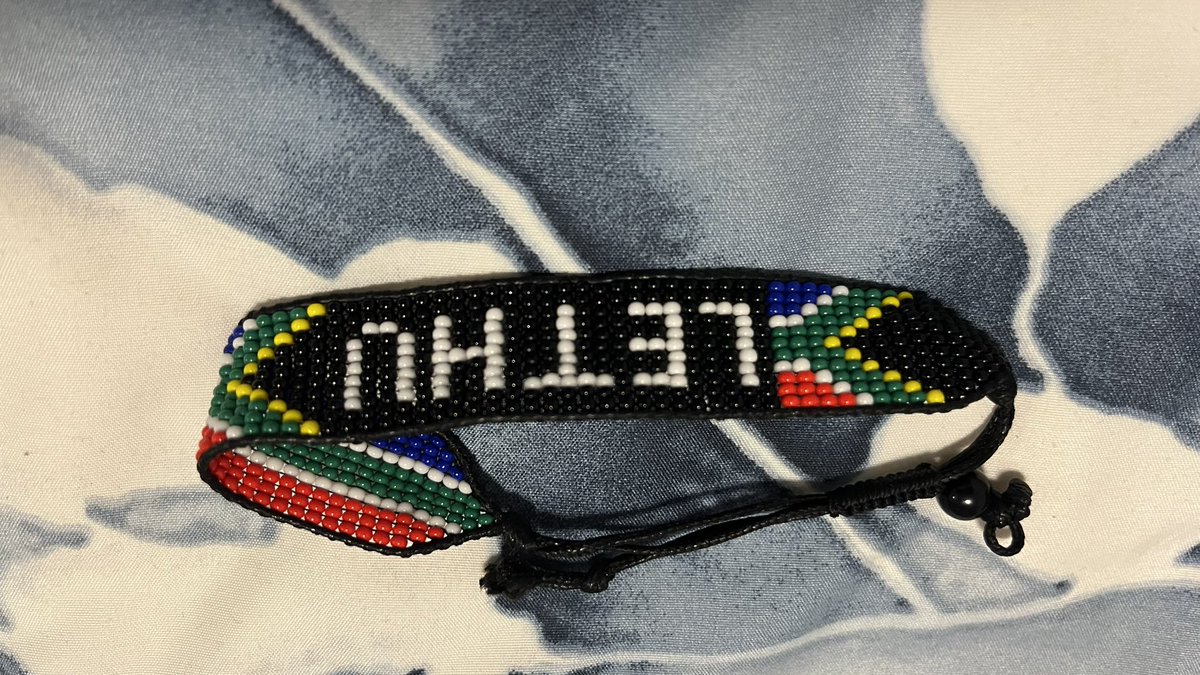 Walter_Lethu's tweet photo. OneMoreRun Day 💥🤟👊🏽👊🏽💪🏼💪🏼💪🏼
#runningwithtumisole
#skhindigangcoaching
#funkypantssa
#gilnokiesocks
#homeofrunning
#EastRandBoysVibes
◦ https://t.co/5BopAWUoFl