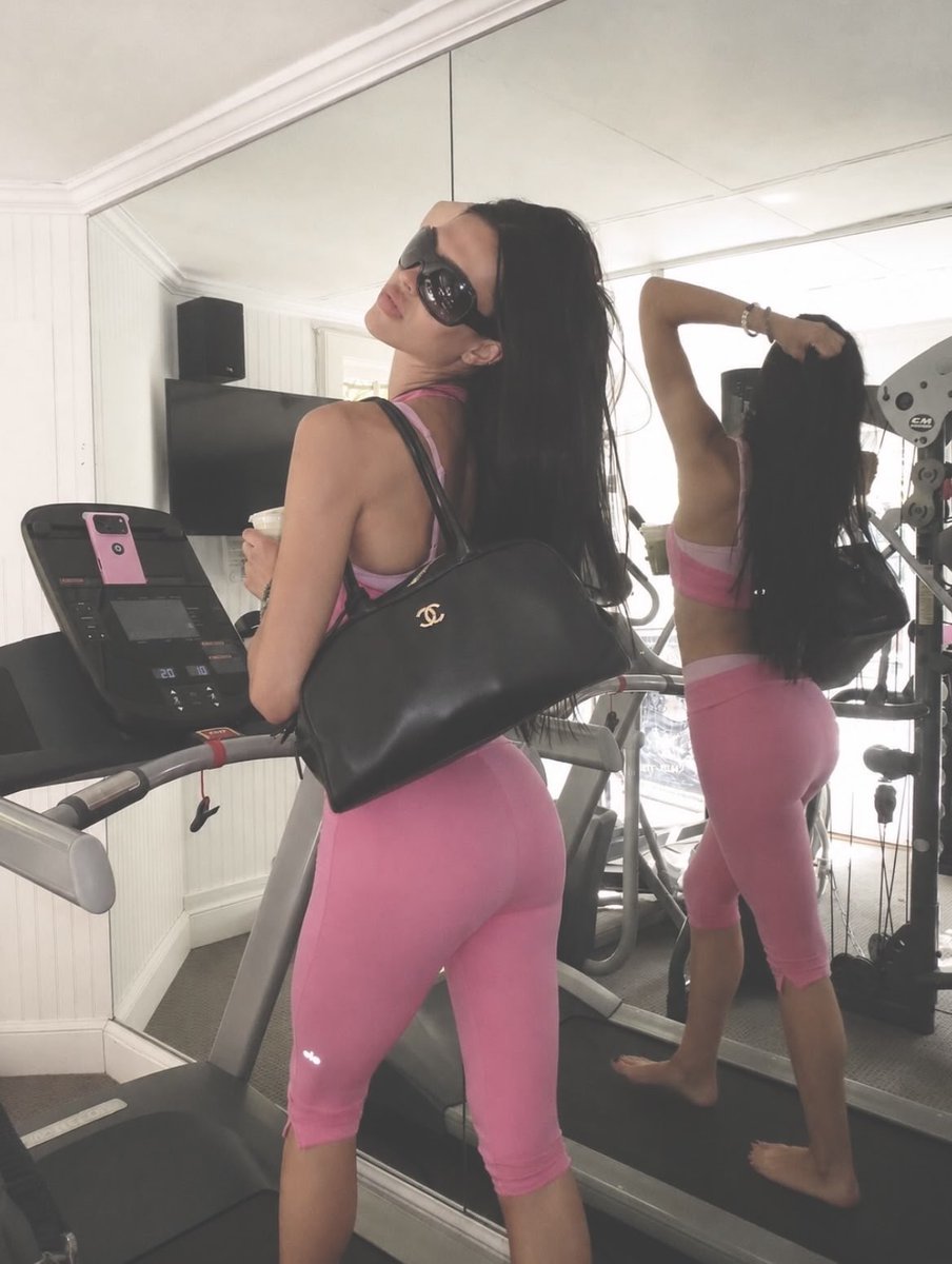 prncssangels's tweet photo. never beating the cardio bunny allegations https://t.co/HZocASSyL2