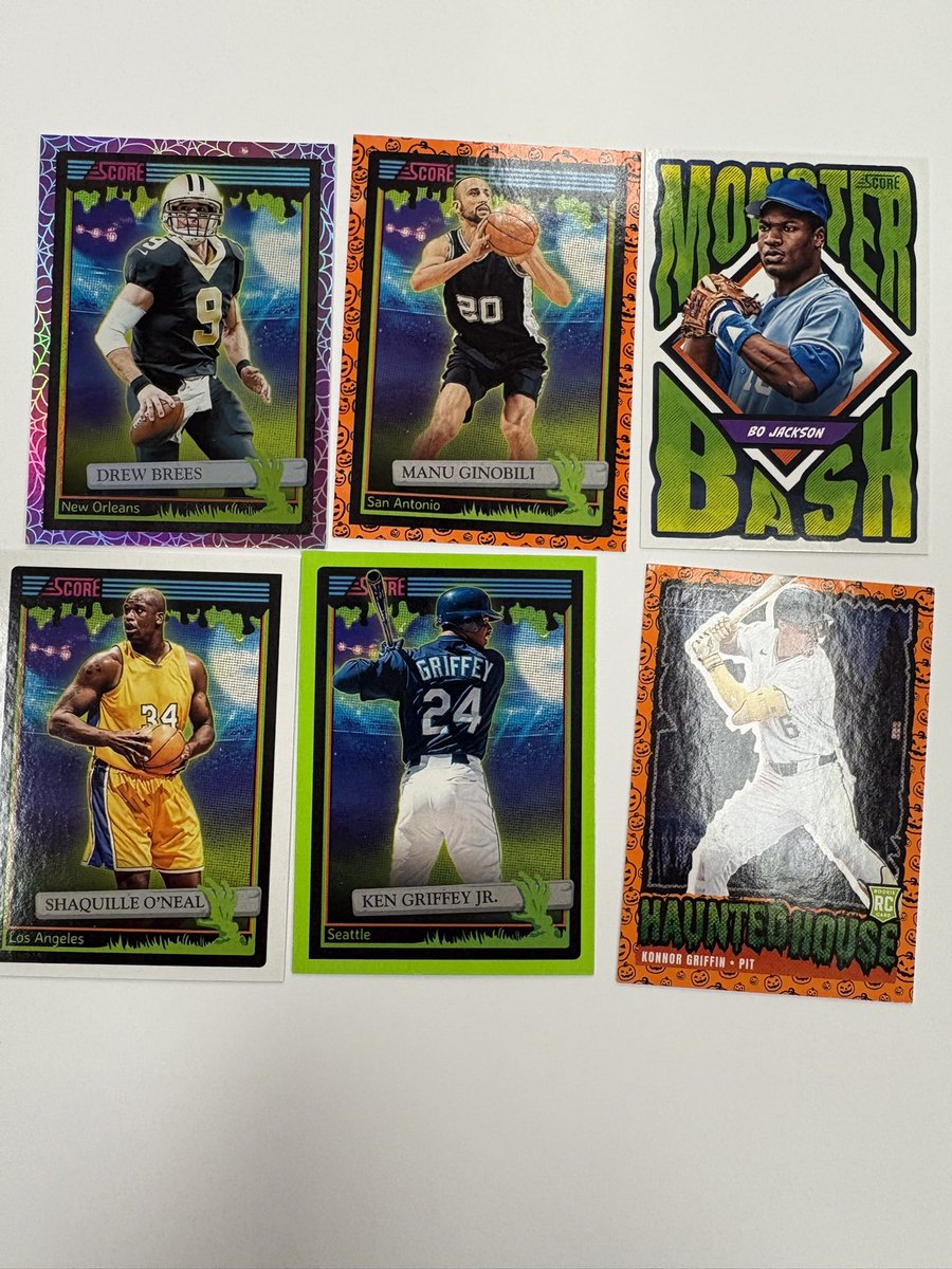 RZCARDSUPPLY's tweet photo. Can’t lie these cards are pretty awesome for the price. Def. Going to grab more. https://t.co/gHBZ0PC8bk
