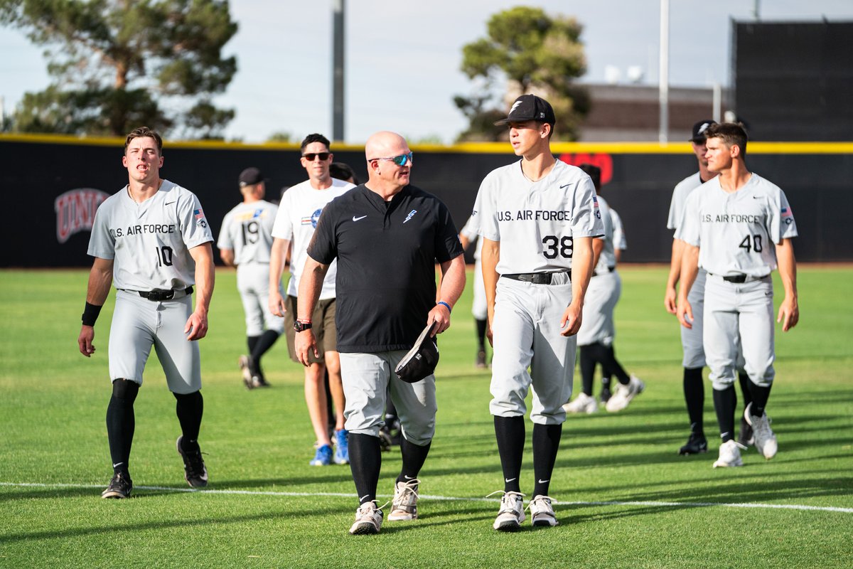 AF_Baseball's tweet photo. Happy National Coaches Day from America's Team! 🇺🇸⚾️

#FlyFightWin https://t.co/Ff7M0S9qxa