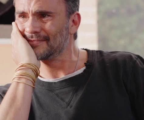 KatsCarey's tweet photo. Camilo Cifuentes: Ella quedó en embarazo y me dejó de prestar atención. Entonces me tocó buscar una amante que si me valora. 

Juan Pablo Raba: https://t.co/cv2D141RZg