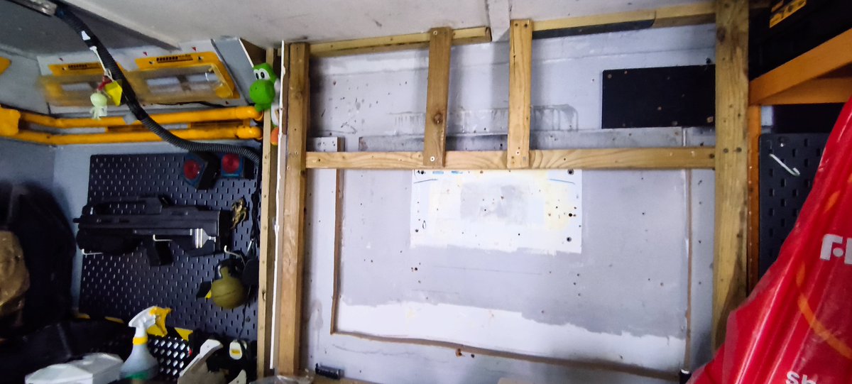 TwoPennyProps's tweet photo. The gutting of the halo wall 😮‍💨 https://t.co/TD52CZQGui
