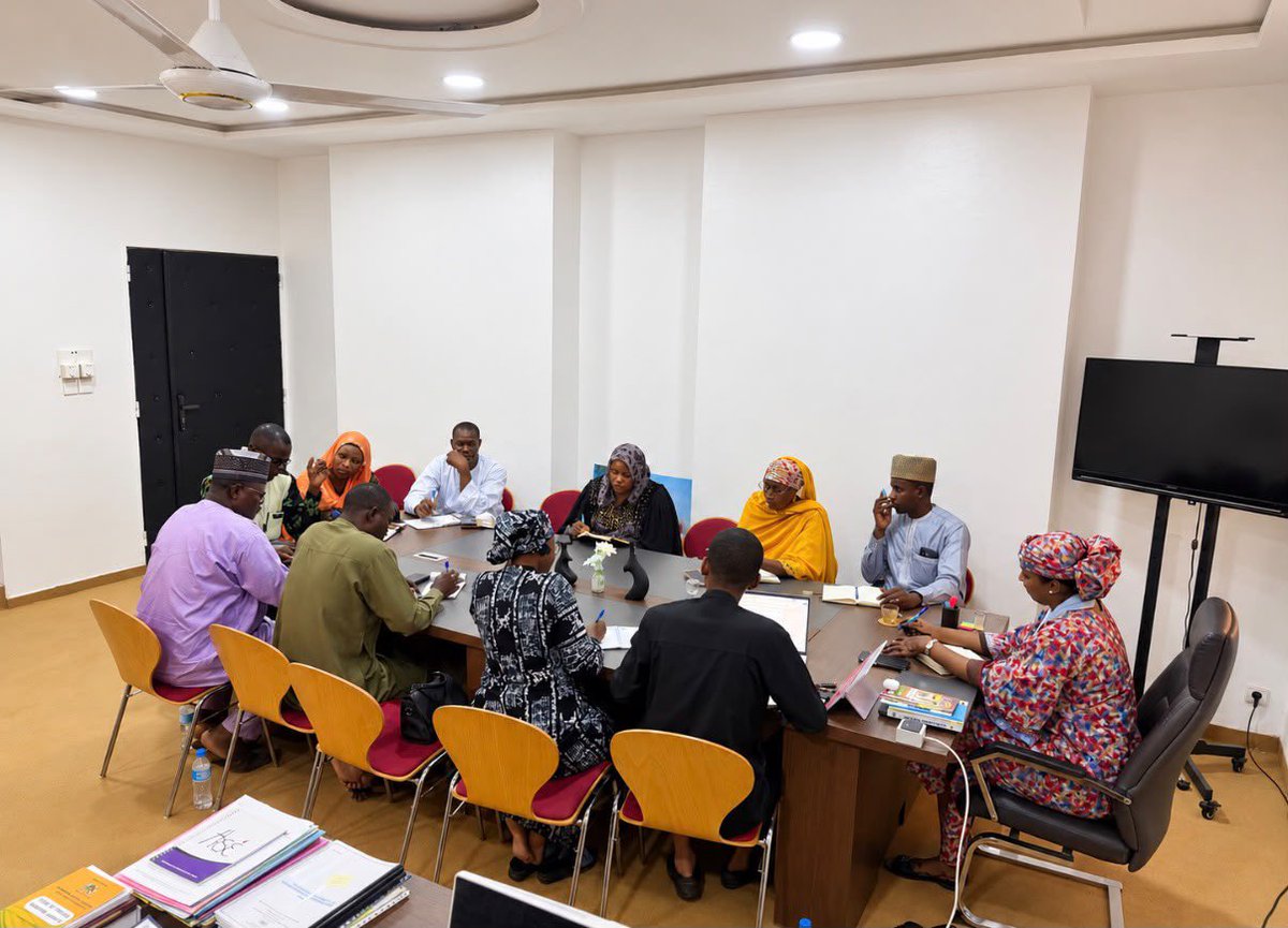 visitnigerne's tweet photo. Professionnels, acteurs du secteur, passionnés de gastronomie et grand public sont attendus à Abincin'Niger pour célébrer les saveurs, les talents et les savoir-faire qui font la richesse de la gastronomie nigérienne.

#abincinniger #visitniger #gastronomienigerienne https://t.co/jUiSzhvysp
