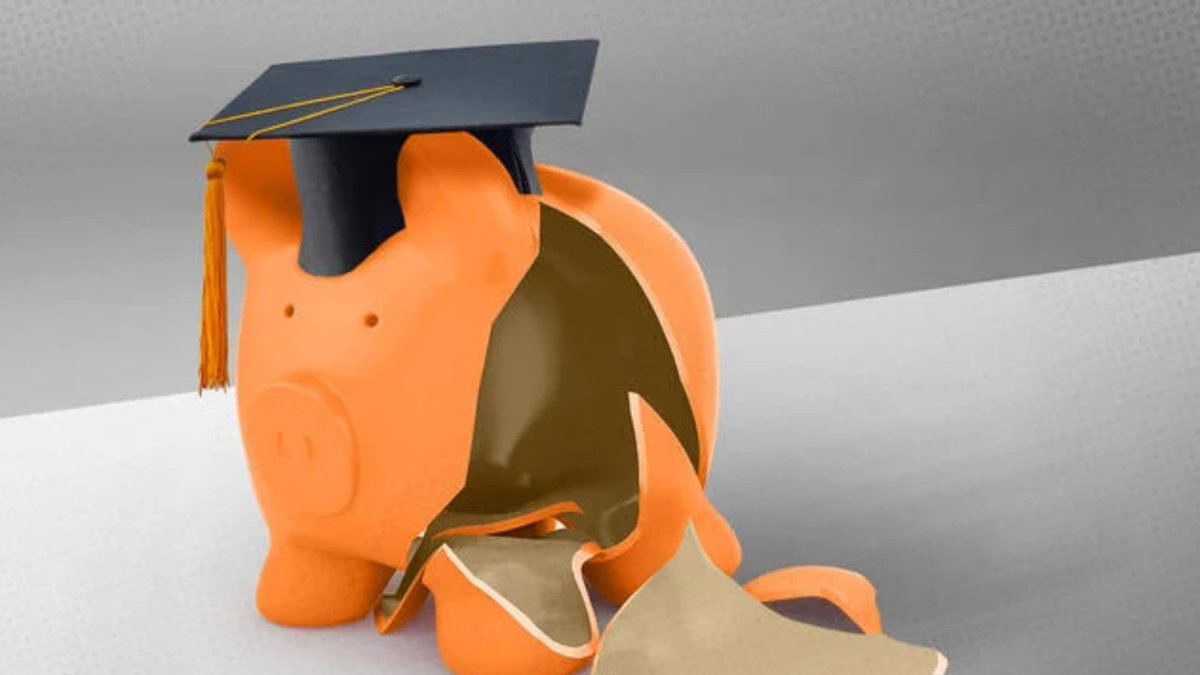 insidehighered's tweet photo. As National Default Rate Stays Low, Other Data Offers Warning

For the first time in four years, the national default rate ticked up slightly. One expert warns other data on nonrepayment is a “canary in the coal mine of what could be to come.” https://t.co/t93OyiDYkm https://t.co/Jfy2c3b7GZ