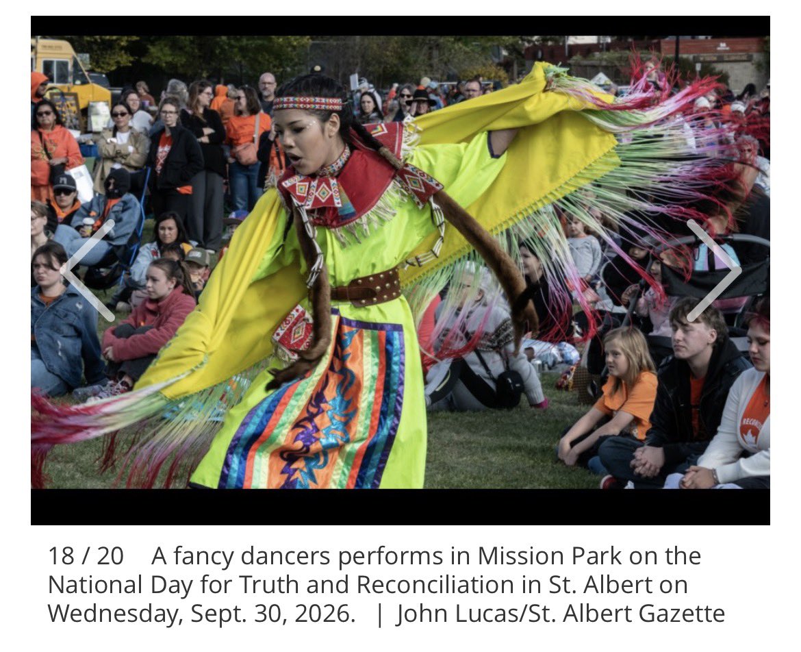 SamanthasLaw's tweet photo. #StAlbert Orange Shirt Day Photo Gallery: Despite brisk winds and chilly temps, hundreds of St. Albertans wearing orange turned out for the day’s events for National Day for Truth and Reconciliation at Mission Park.
https://t.co/d7XM1FzIdP via @stalbertgazette https://t.co/sXMC4a8KgF