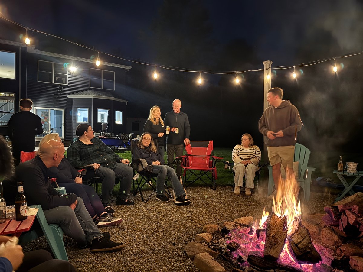LevelFinancial's tweet photo. We had an awesome time at our Level Annual Bonfire last week, deep in the heart of Clarence!  Great weather, great food, and even better employees! https://t.co/dznqBltON5