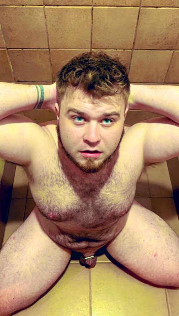peakmales's tweet photo. Anytime, anywhere. 
#gaychastity #lockedboy #sub https://t.co/SKu4QmZhxa