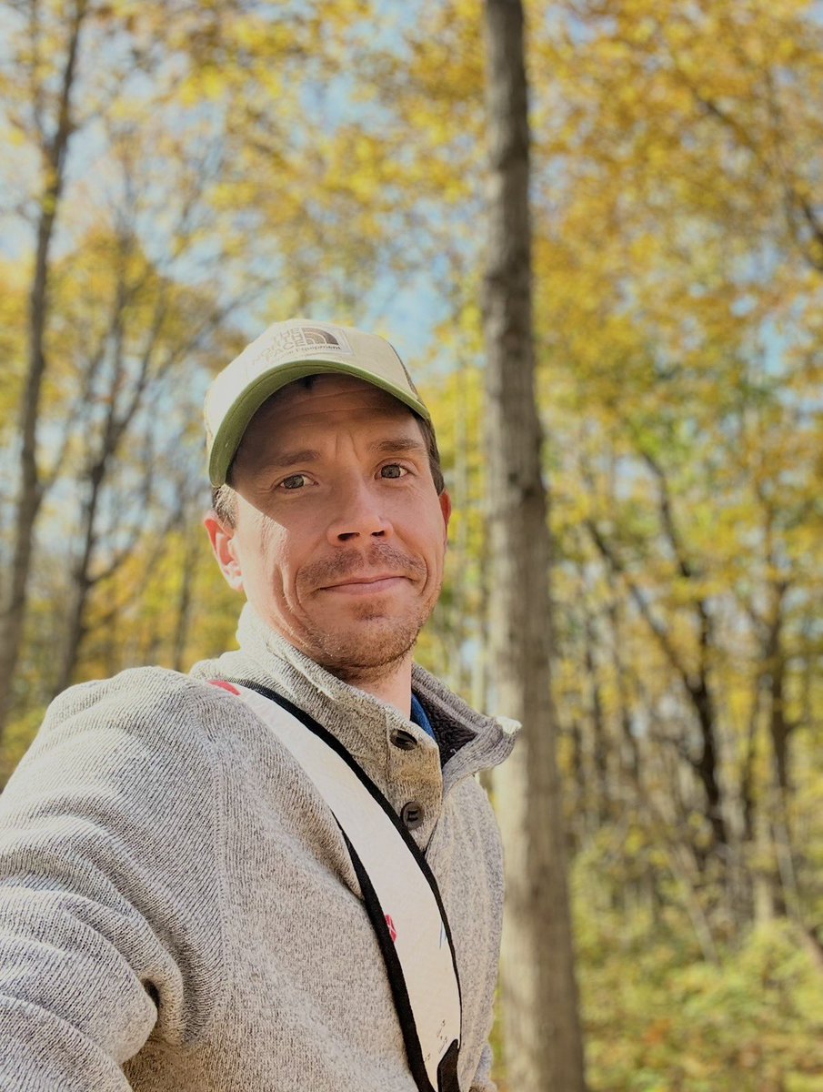 matthewsomers33's tweet photo. Love walking through the woods https://t.co/wLVoBxbEGZ