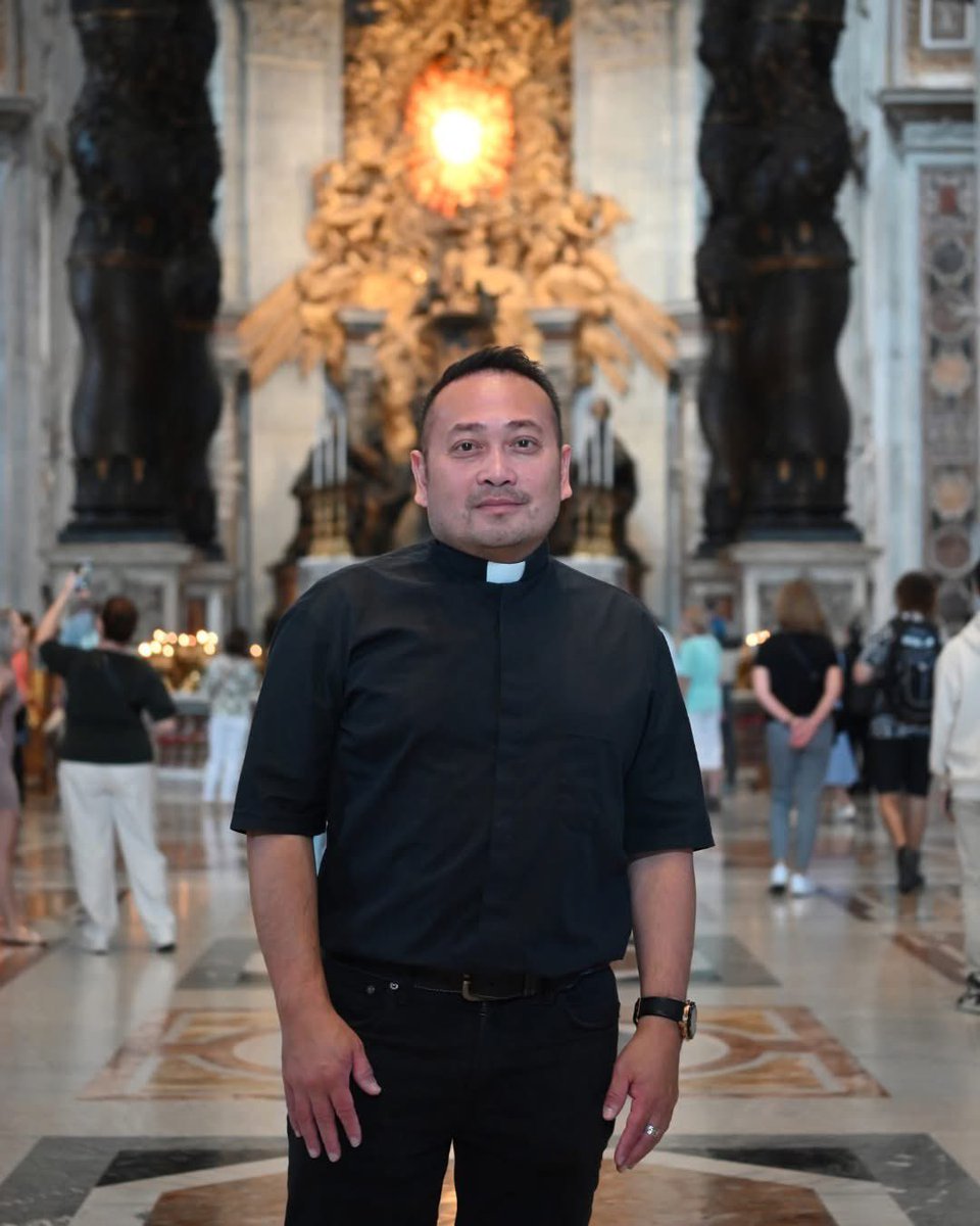 Sachinettiyil's tweet photo. Catholic priest Fr. Leo Patalinghug launched an initiative to bring Catholic-curious, non-Catholic content creators on Catholic pilgrimages to help them encounter the faith beyond social media. One of the creators who participated in a previous pilgrimage, Elliott Moore, just joined the Catholic Church.