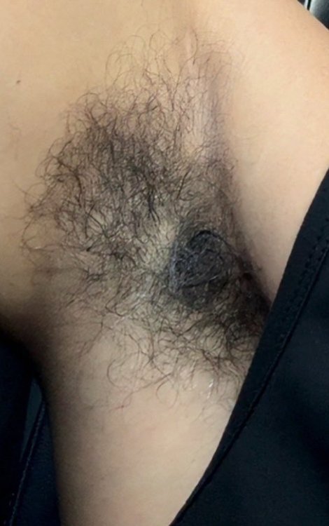 Donald0o3's tweet photo. I really like kissing, licking your armpit hair https://t.co/7BazJC79Nf