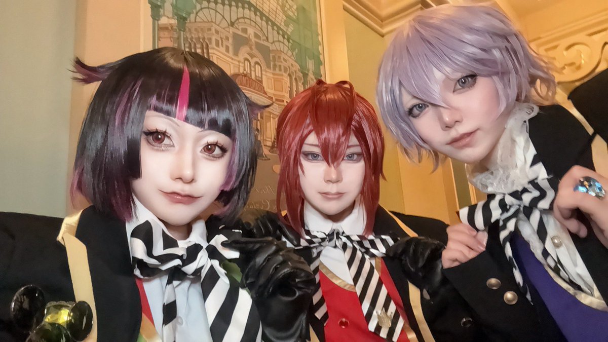 navigate_Night's tweet photo. cos / twst 🦇🌹🍎

🎀

#Dハロ仮装2026 
#Dハロツイステ@siika_cos https://t.co/lGYaMVvad0