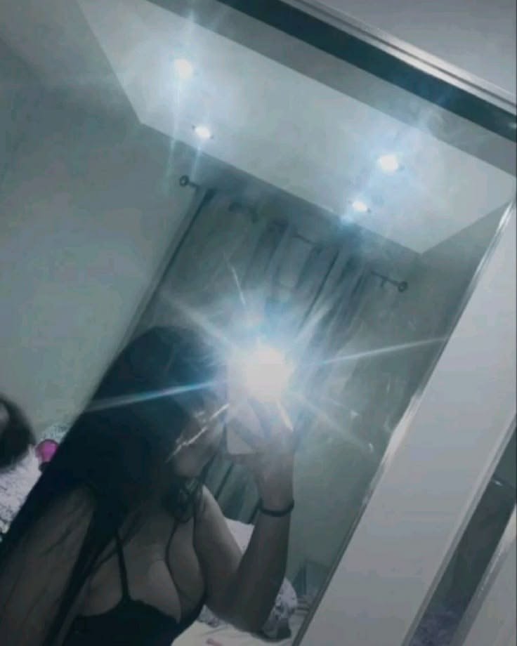 PutrigoddesAsia's tweet photo. mestinya ada babu yg siap sedia ngelapin keringet gue pas lg hot mat nih https://t.co/yyT9u3lXkc