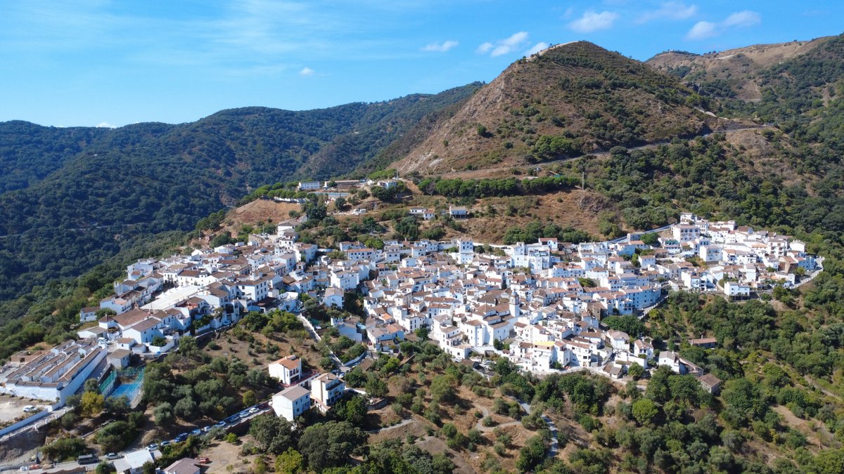AltoGenal's tweet photo. @Benarraba  ACOGERÁ UN #TALLER SOBRES #AVES Y NUEVAS #TECNOLOGÍAS
#ValledelGenal #SerraniadeRonda #tic #pajaros #ornitologia https://t.co/IZMMTPwynu