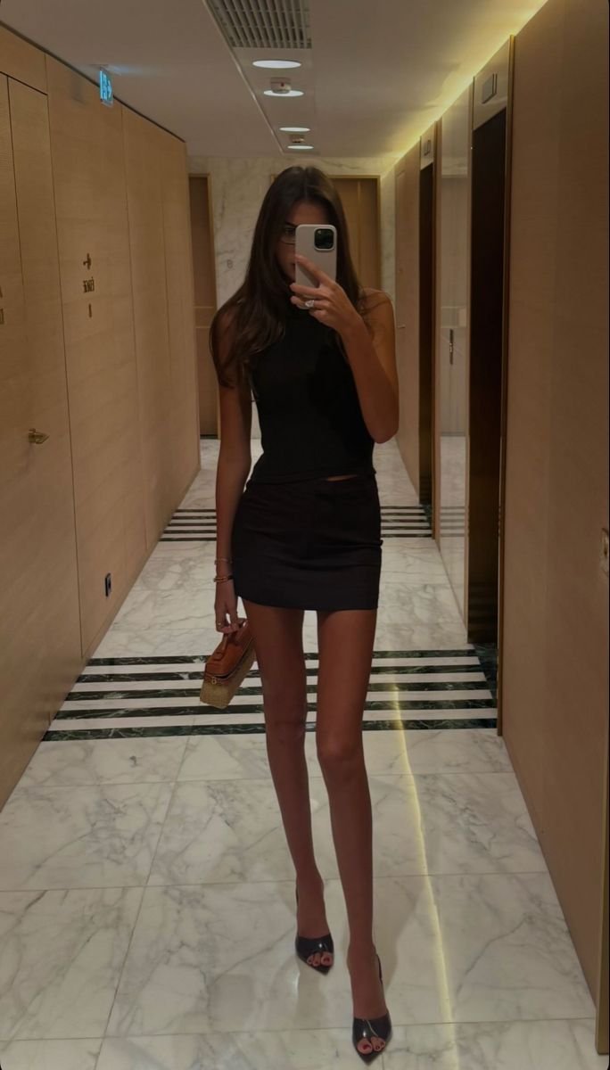 secret_emo_gf's tweet photo. leg thinspo inpo https://t.co/Xs443VlqU9