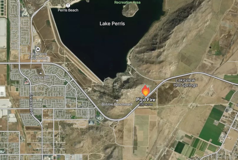 CityofPerris's tweet photo. #PicoFire #PerrisReady #CityofPerris
🔥 FIRE ALERT: PICO FIRE 🔥
Firefighters are responding to the Pico Fire burning near Ramona Expressway and Rozos Road, just south of Lake Perris. The fire is currently estimated at about 100 acres with no containment reported at this time. https://t.co/o24nT8vE3r