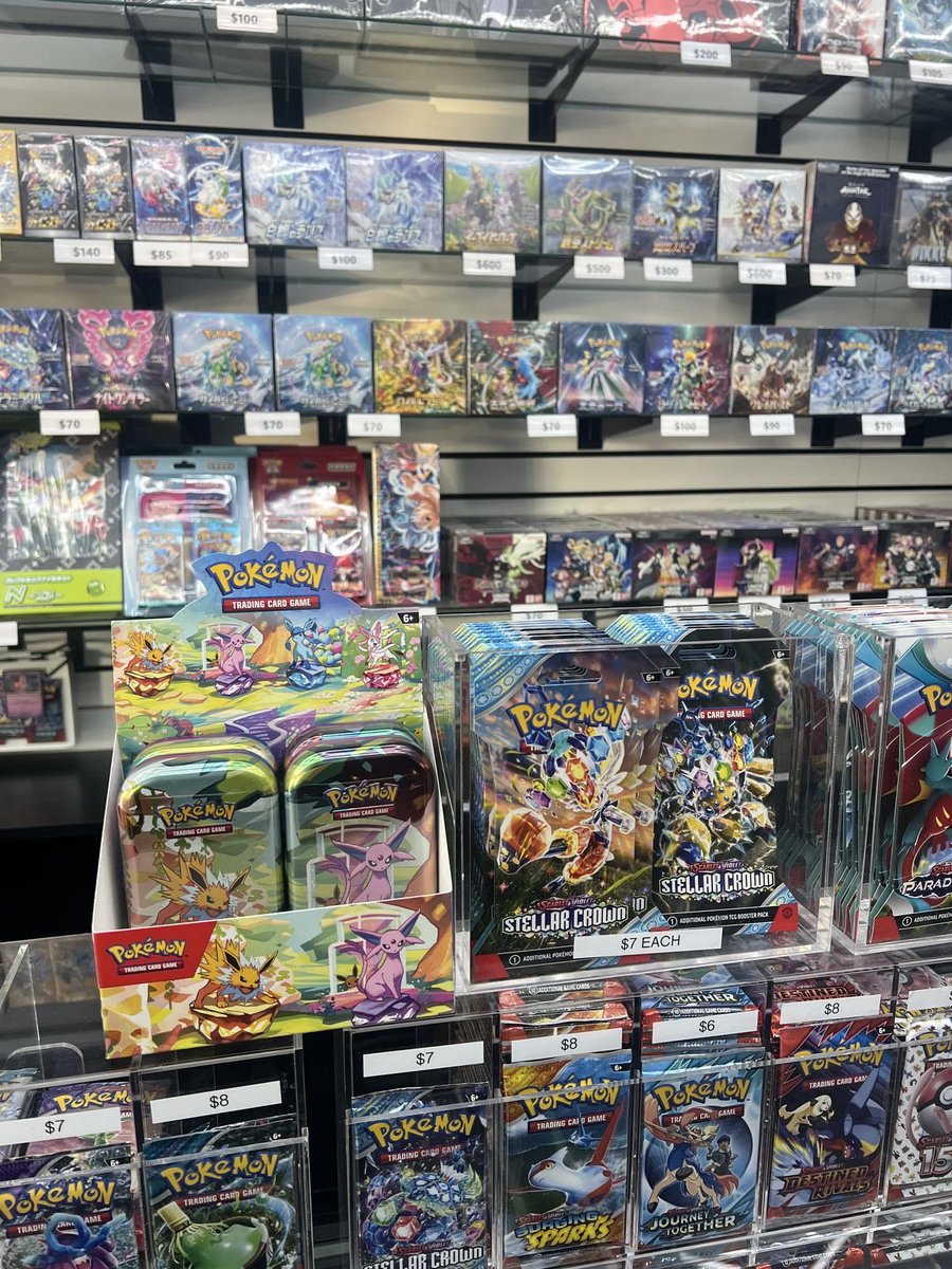 poke_loot1's tweet photo. Random giveaway 🔥🔥🔥

I'm picking 10 random person to receive some
Pokémon cards from this stack

No complicated rules ,Follow &amp; Like Comment your favorite Pokémon
Repost

Winner picked completely at random. Good luck 🍀 

Who's taking these home? https://t.co/AW1BsRyXFo