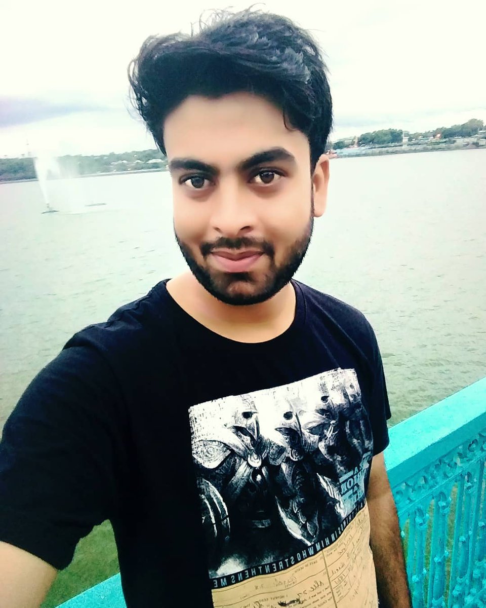 danielkloc9cpp's tweet photo. Bhopal. VIP Road. https://t.co/eOBkgRQwT0