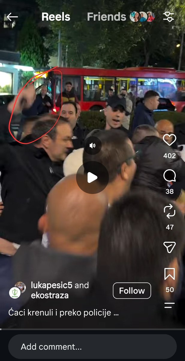 FrediMerkjuri91's tweet photo. Ajde da vidimo ko je ovaj batinaš sa teleskopskom palicom koji nasrće na građane na Konjarniku.
UČINIMO GA POZNATIM!
Molim za RT kako bi što više ljudi videlo i prepoznalo barabu. https://t.co/6bTTDwuYyk