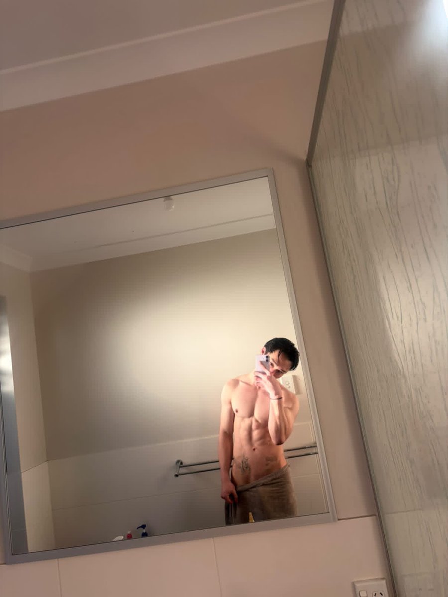 pureXpetite's tweet photo. @_sanriowhore_ do it then https://t.co/IkgOY04d89